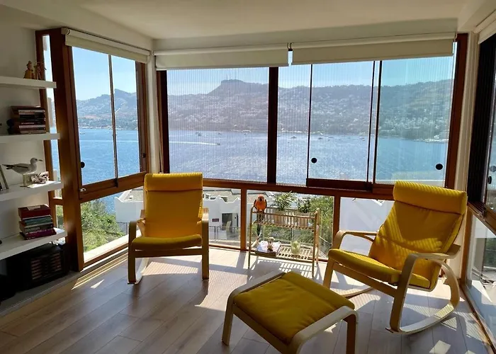 Dream House Apartment